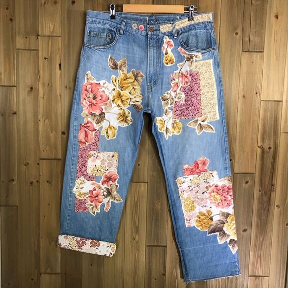 OOAK Levi’s Upcycled Boyfriend Floral Patch Jeans Sz 36/30 - Picture 2 of 16